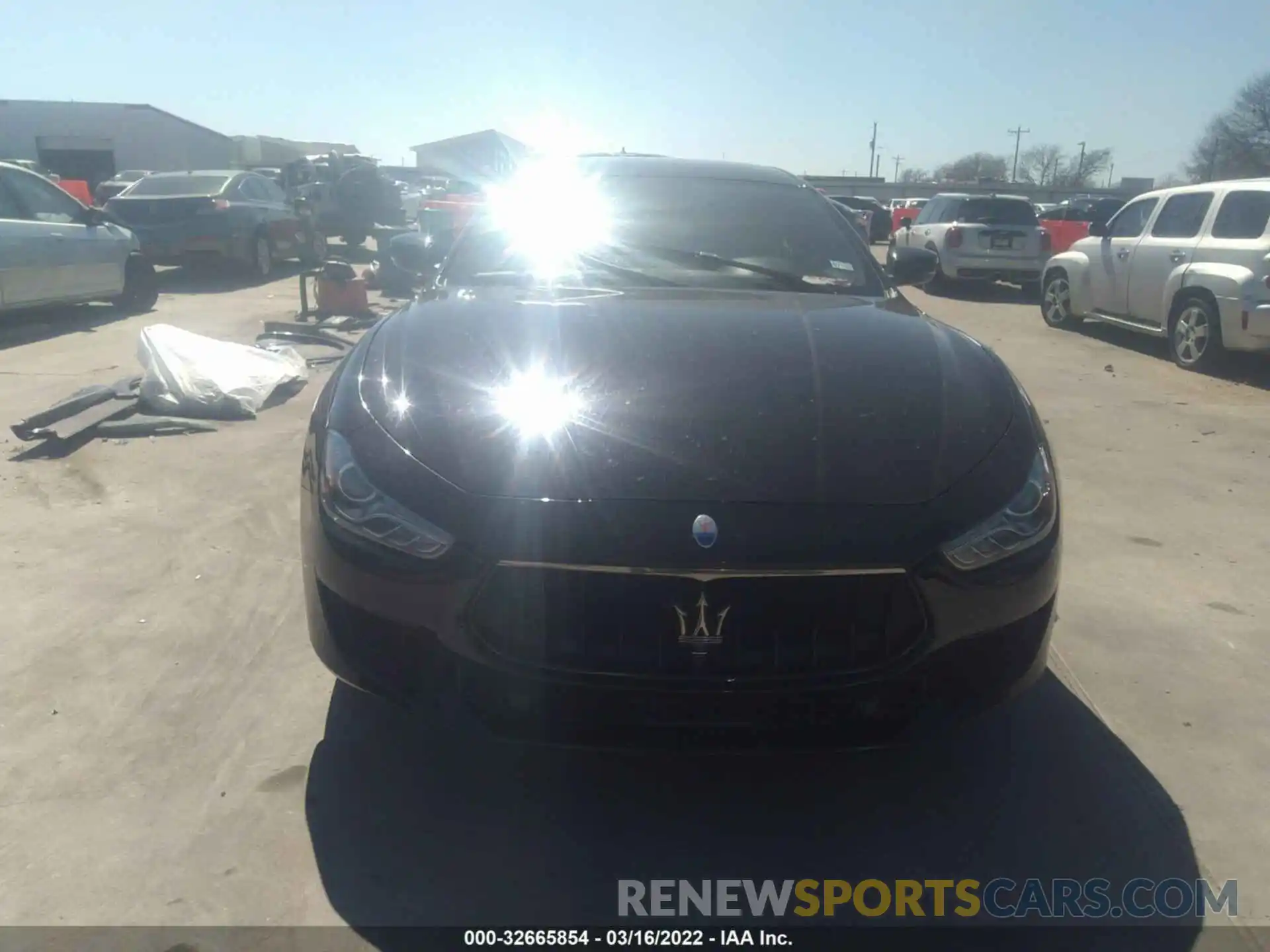 6 Photograph of a damaged car ZAM57XSA9K1323696 MASERATI GHIBLI 2019