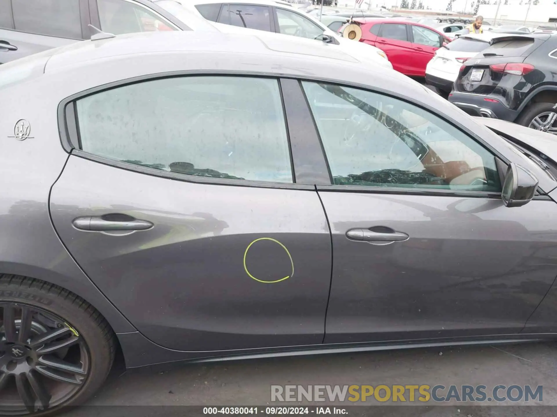 14 Photograph of a damaged car ZAM57YSAXK1334096 MASERATI GHIBLI 2019