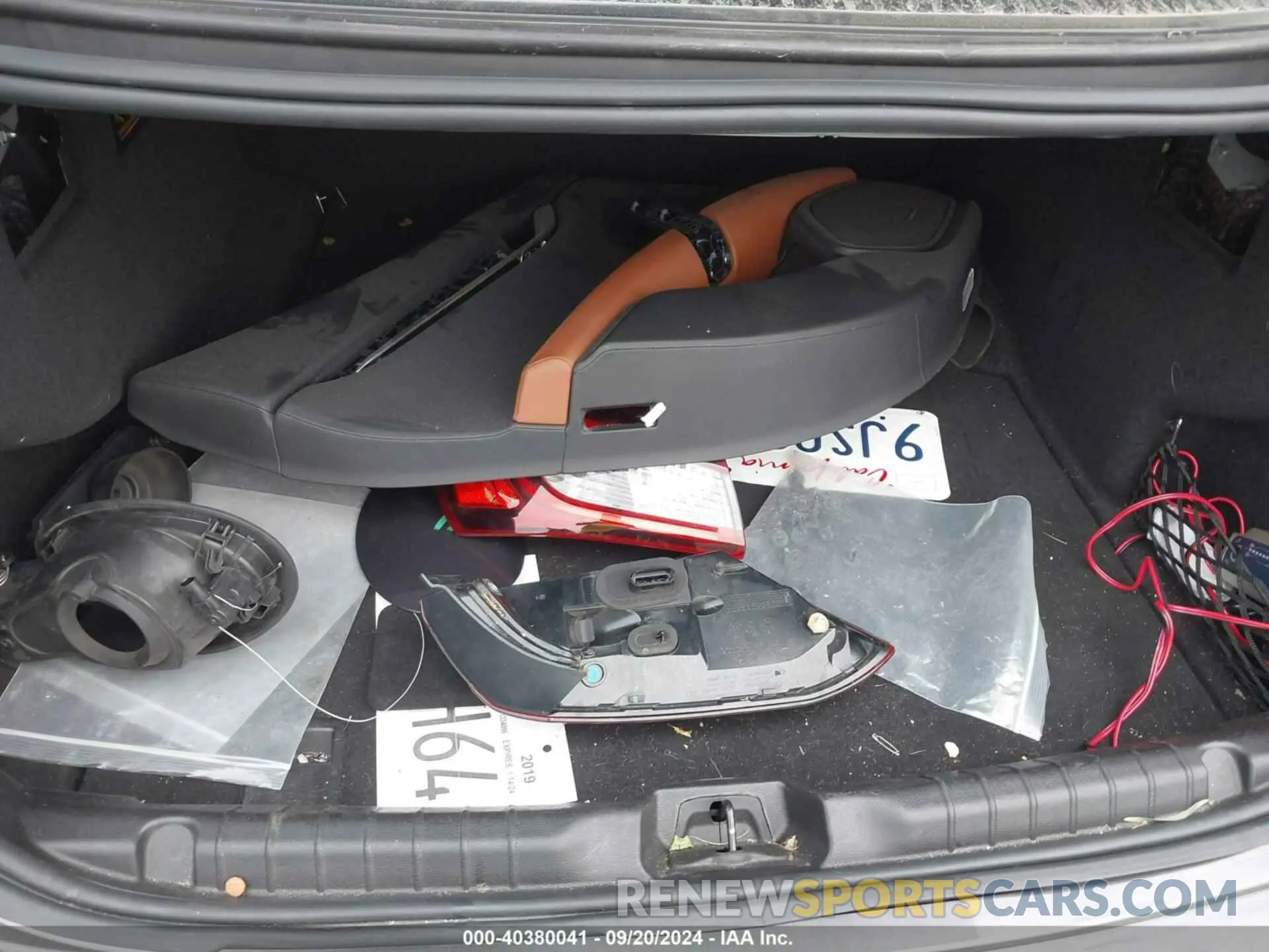 22 Photograph of a damaged car ZAM57YSAXK1334096 MASERATI GHIBLI 2019