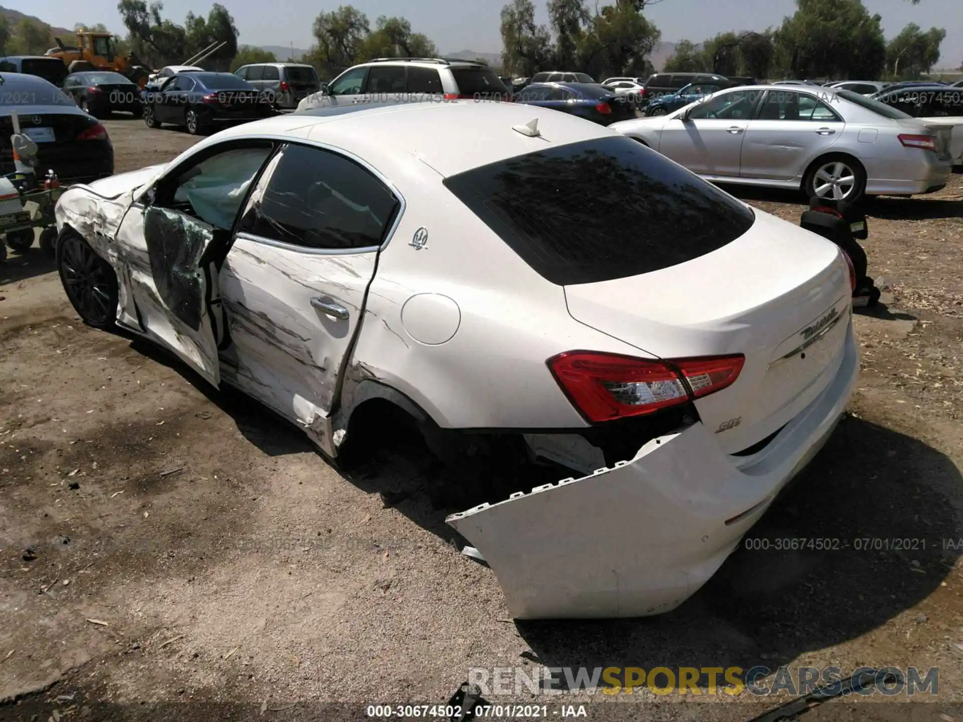 3 Photograph of a damaged car ZAM57YTA0K1336504 MASERATI GHIBLI 2019