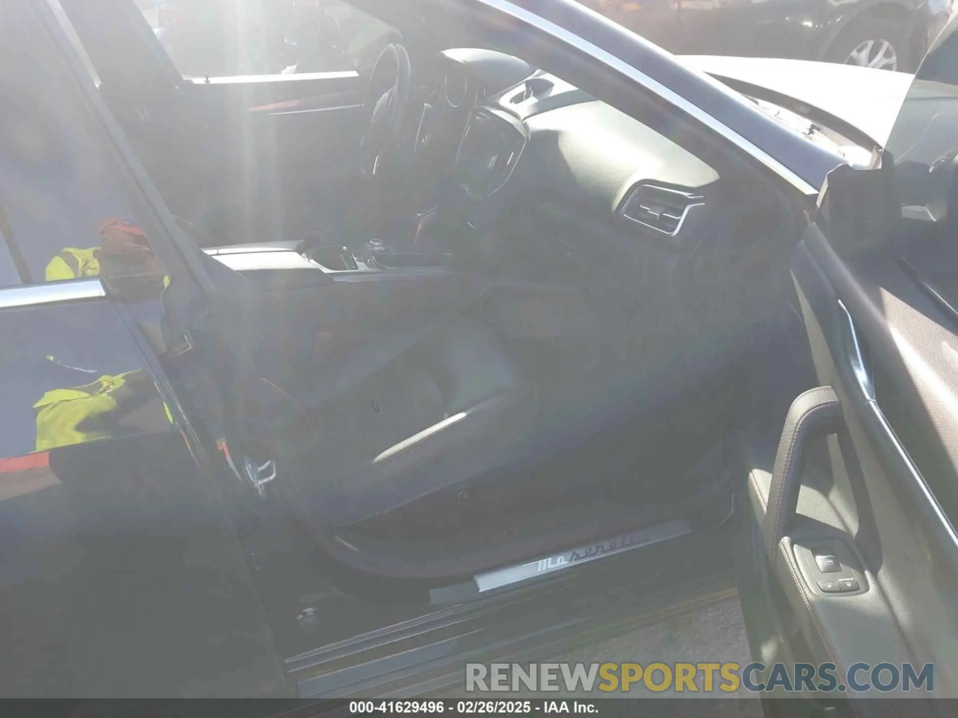 5 Photograph of a damaged car ZAM57YTA7K1334068 MASERATI GHIBLI 2019