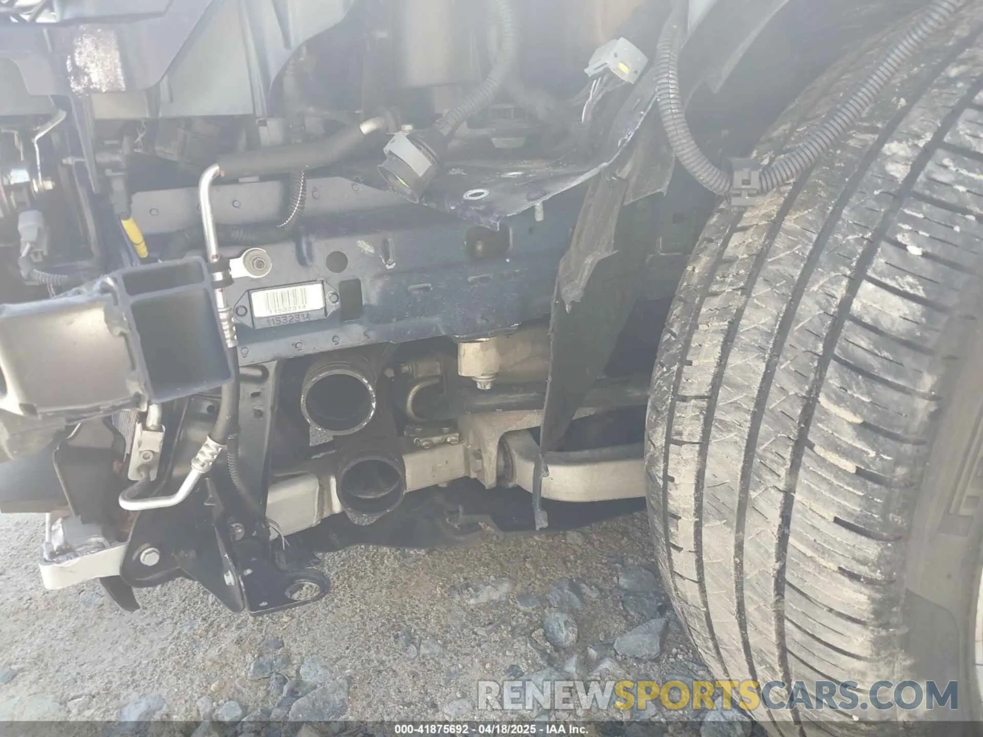 21 Photograph of a damaged car ZAM57YTLXK1338200 MASERATI GHIBLI 2019