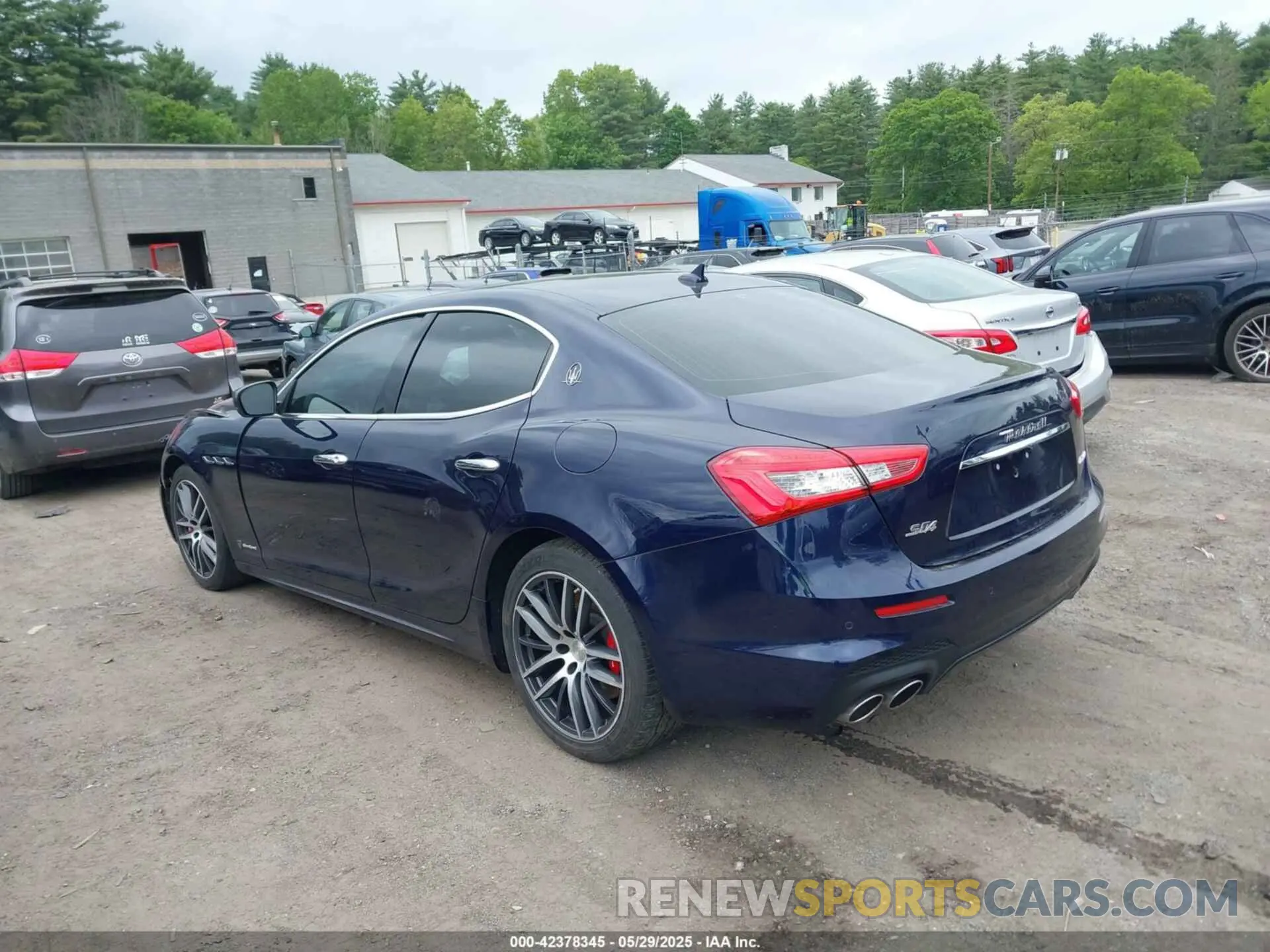 3 Photograph of a damaged car ZAM57YTS6K1313320 MASERATI GHIBLI 2019