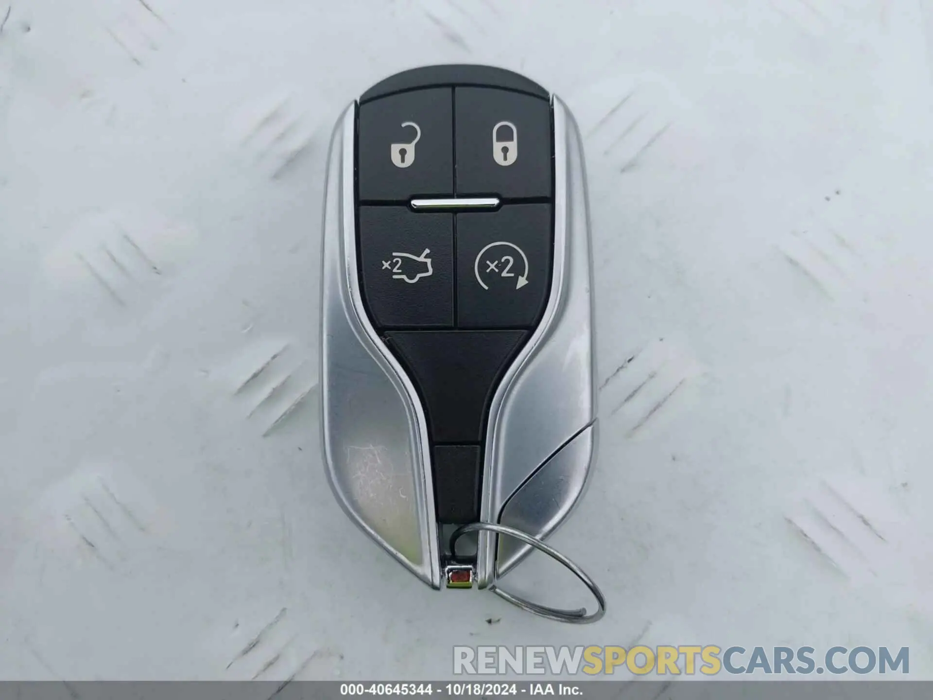 11 Photograph of a damaged car ZAM57XSA4L1344425 MASERATI GHIBLI 2020