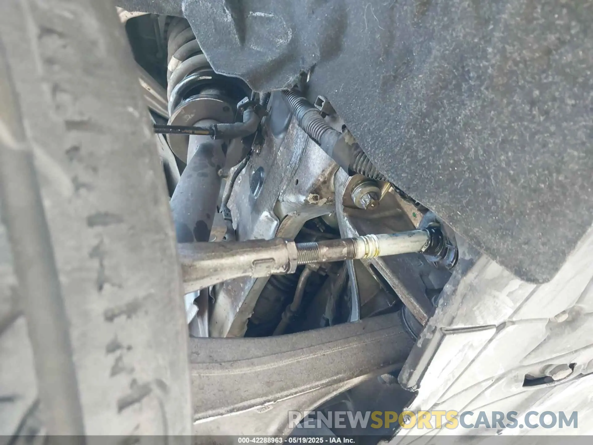18 Photograph of a damaged car ZAM57XSA7L1344404 MASERATI GHIBLI 2020