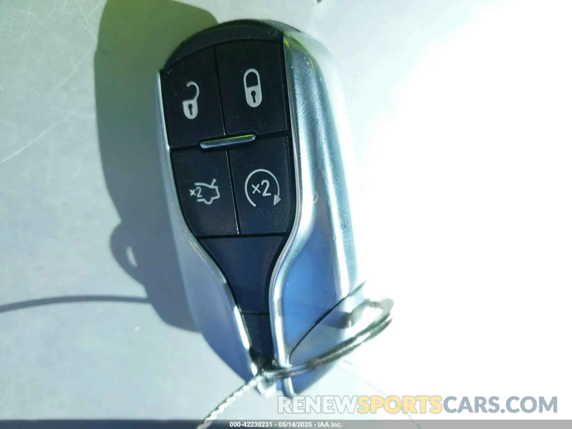11 Photograph of a damaged car ZAM57XSA8L1355606 MASERATI GHIBLI 2020