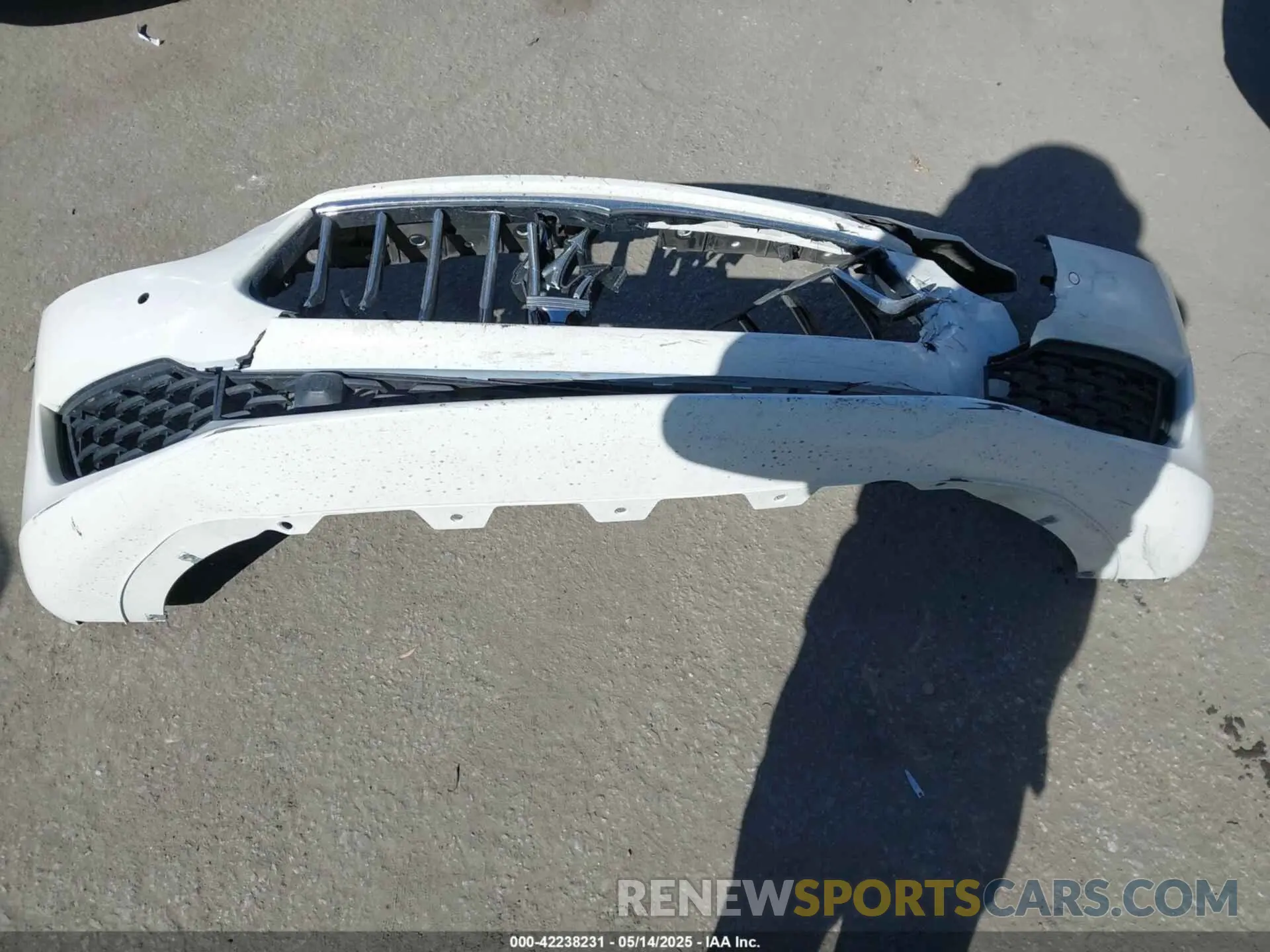 12 Photograph of a damaged car ZAM57XSA8L1355606 MASERATI GHIBLI 2020