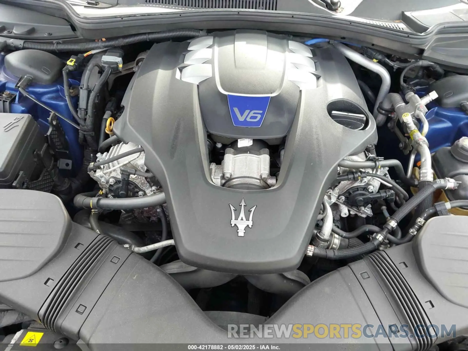 10 Photograph of a damaged car ZAM57YTS9L1353960 MASERATI GHIBLI 2020
