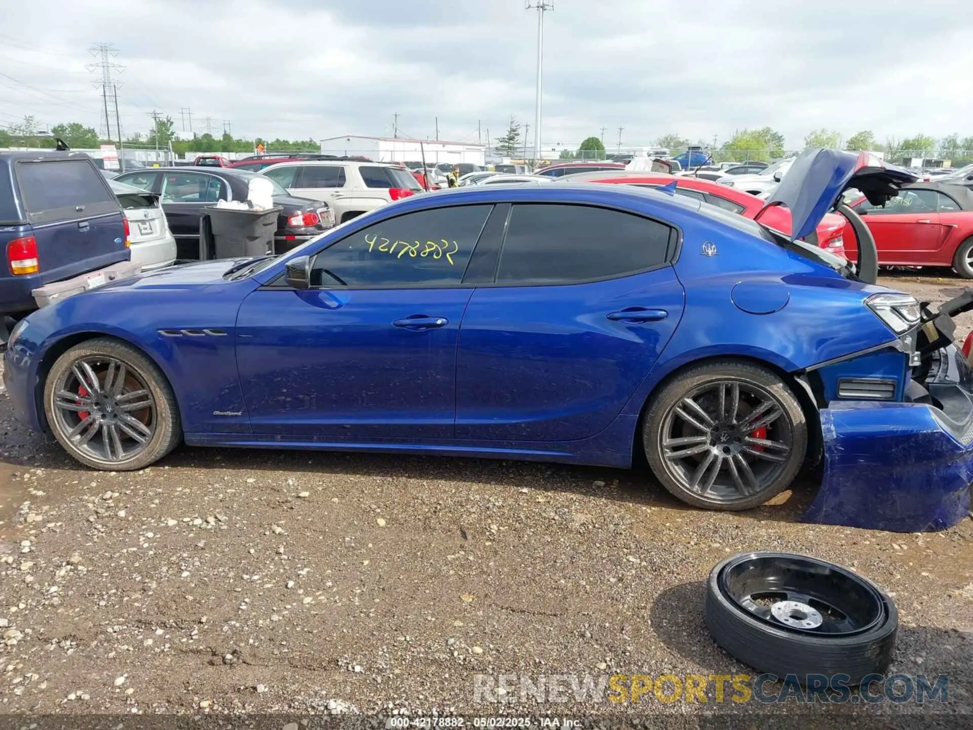 15 Photograph of a damaged car ZAM57YTS9L1353960 MASERATI GHIBLI 2020