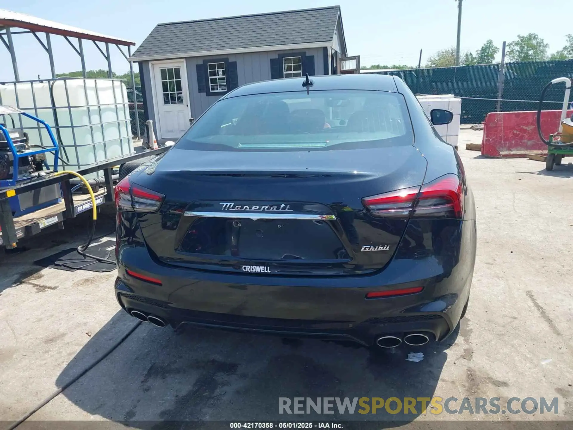 16 Photograph of a damaged car ZAM57YTM4NX394434 MASERATI GHIBLI 2022