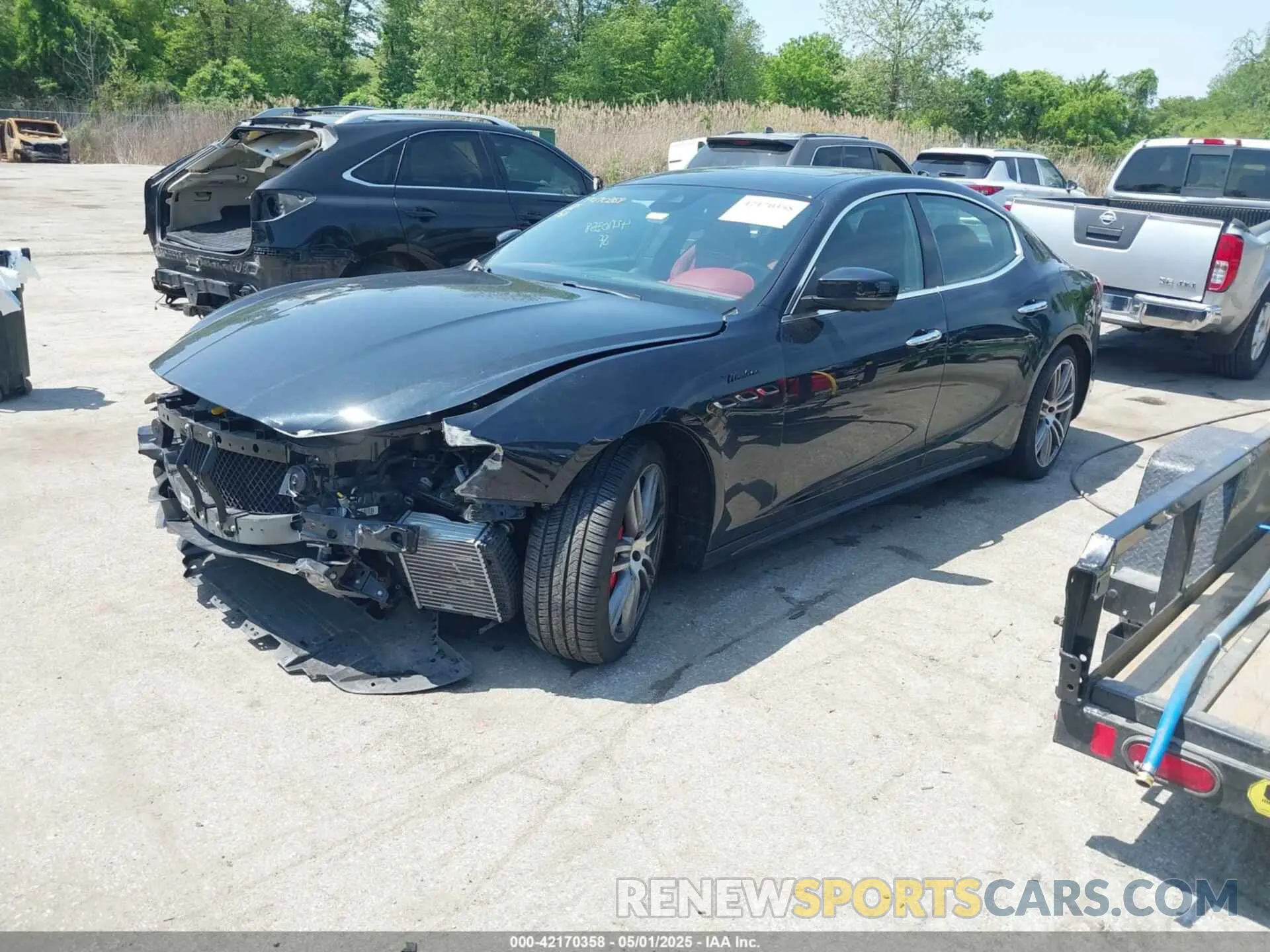 2 Photograph of a damaged car ZAM57YTM4NX394434 MASERATI GHIBLI 2022