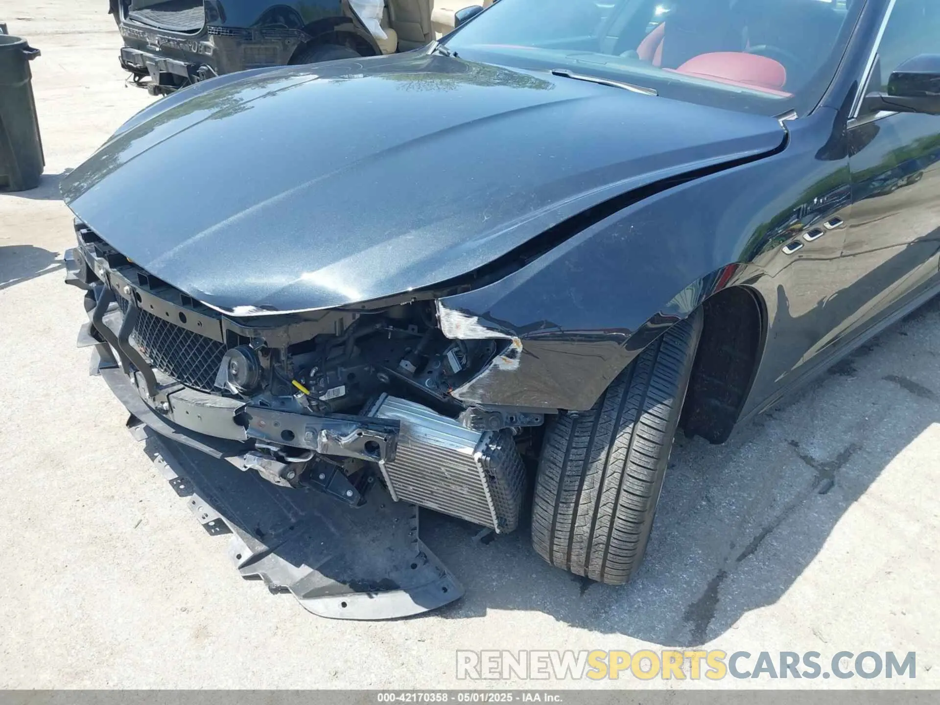 6 Photograph of a damaged car ZAM57YTM4NX394434 MASERATI GHIBLI 2022