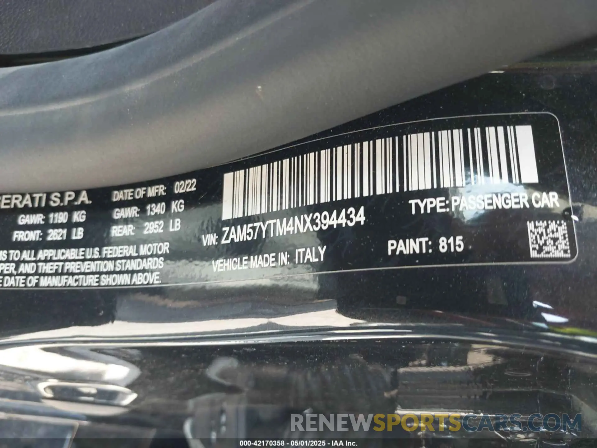 9 Photograph of a damaged car ZAM57YTM4NX394434 MASERATI GHIBLI 2022