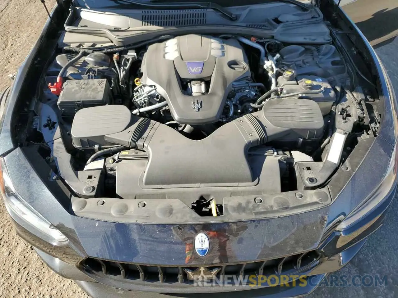 11 Photograph of a damaged car ZAM57YSM2N1388300 MASERATI GHIBLI MOD 2022