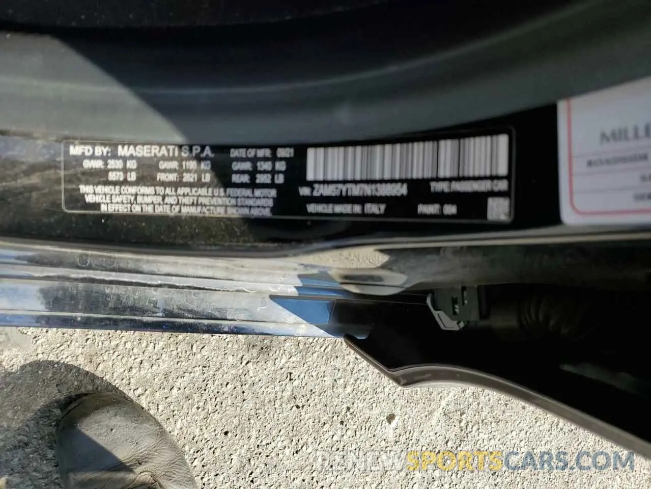 12 Photograph of a damaged car ZAM57YTM7N1388954 MASERATI GHIBLI MOD 2022