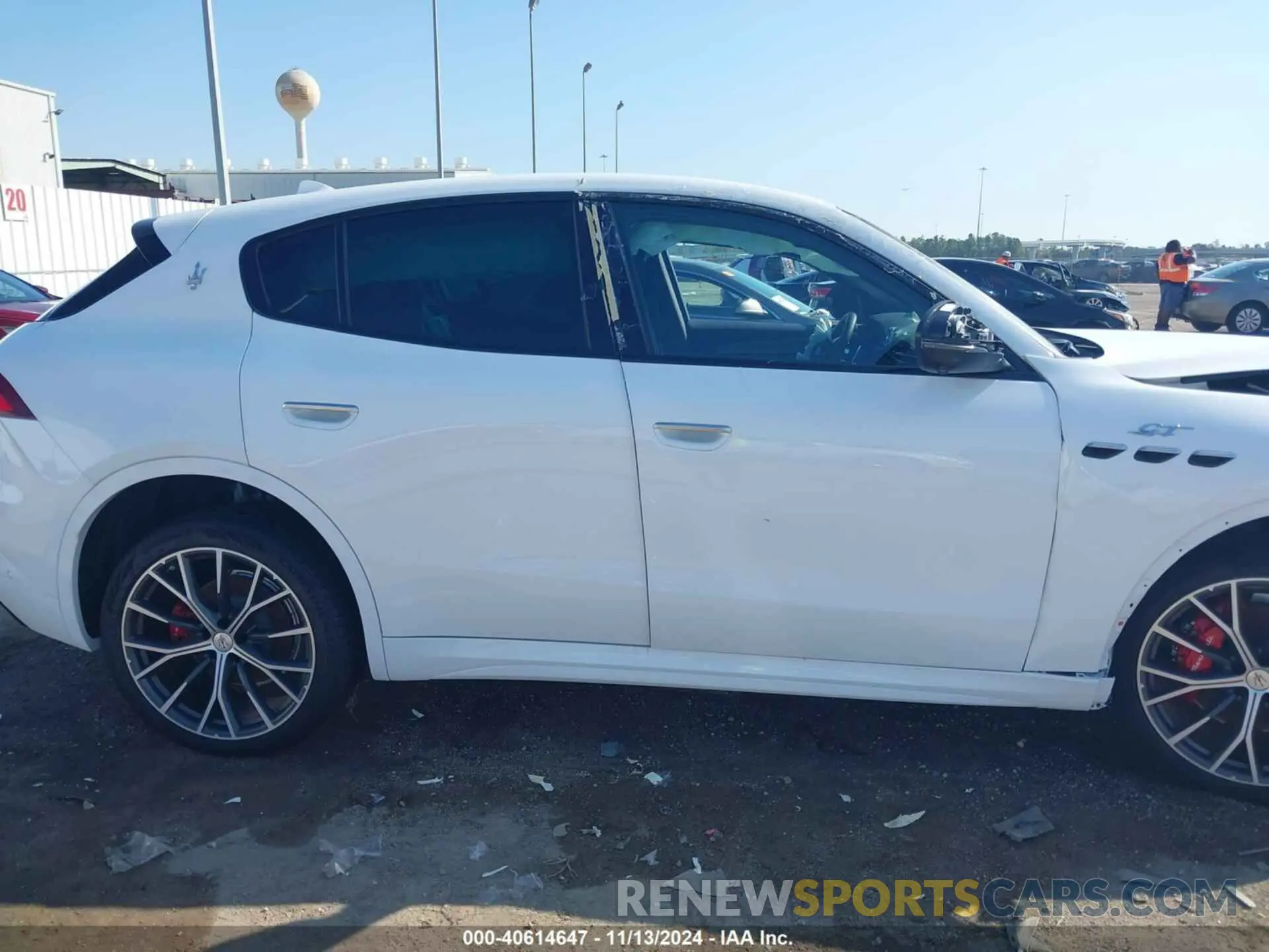13 Photograph of a damaged car ZN682AVA0P7439641 MASERATI GRECALE 2023