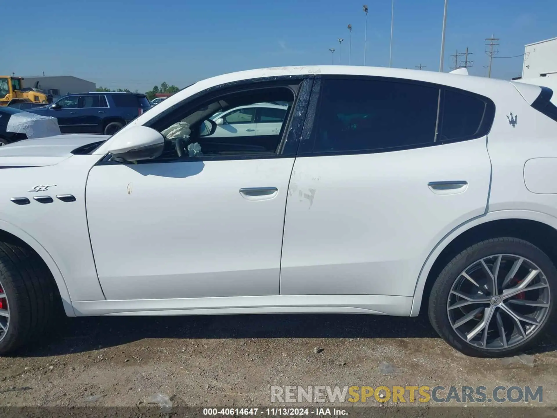 14 Photograph of a damaged car ZN682AVA0P7439641 MASERATI GRECALE 2023