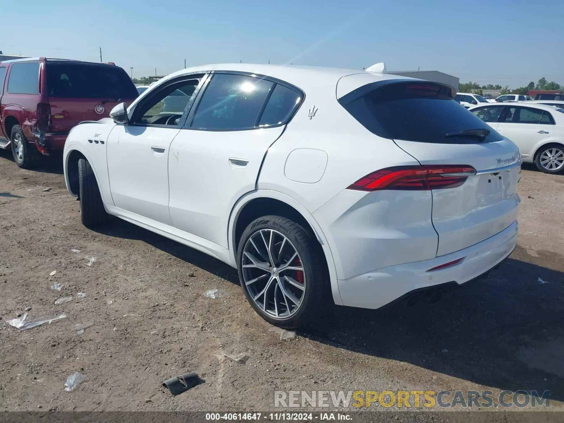 3 Photograph of a damaged car ZN682AVA0P7439641 MASERATI GRECALE 2023