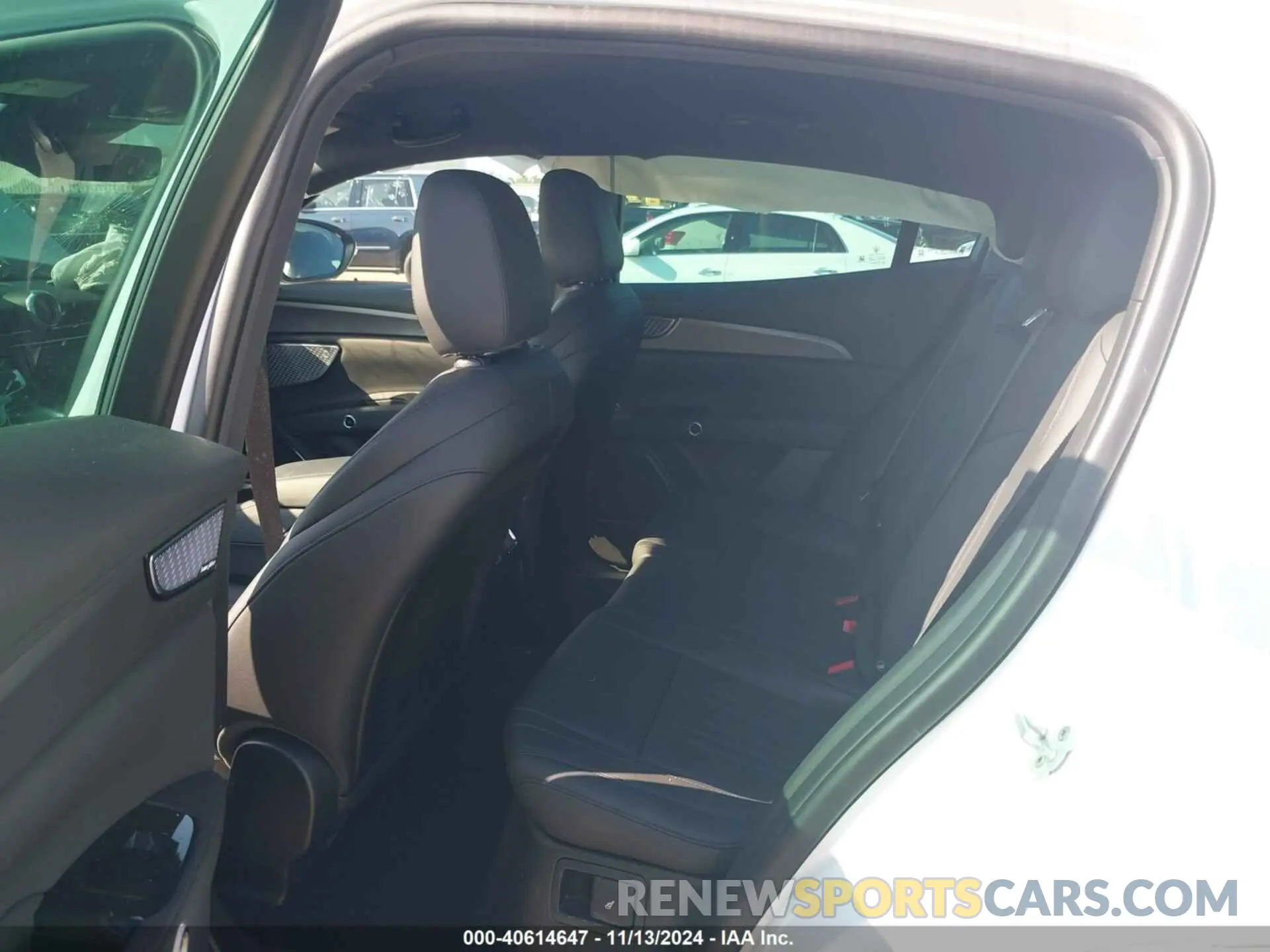 8 Photograph of a damaged car ZN682AVA0P7439641 MASERATI GRECALE 2023