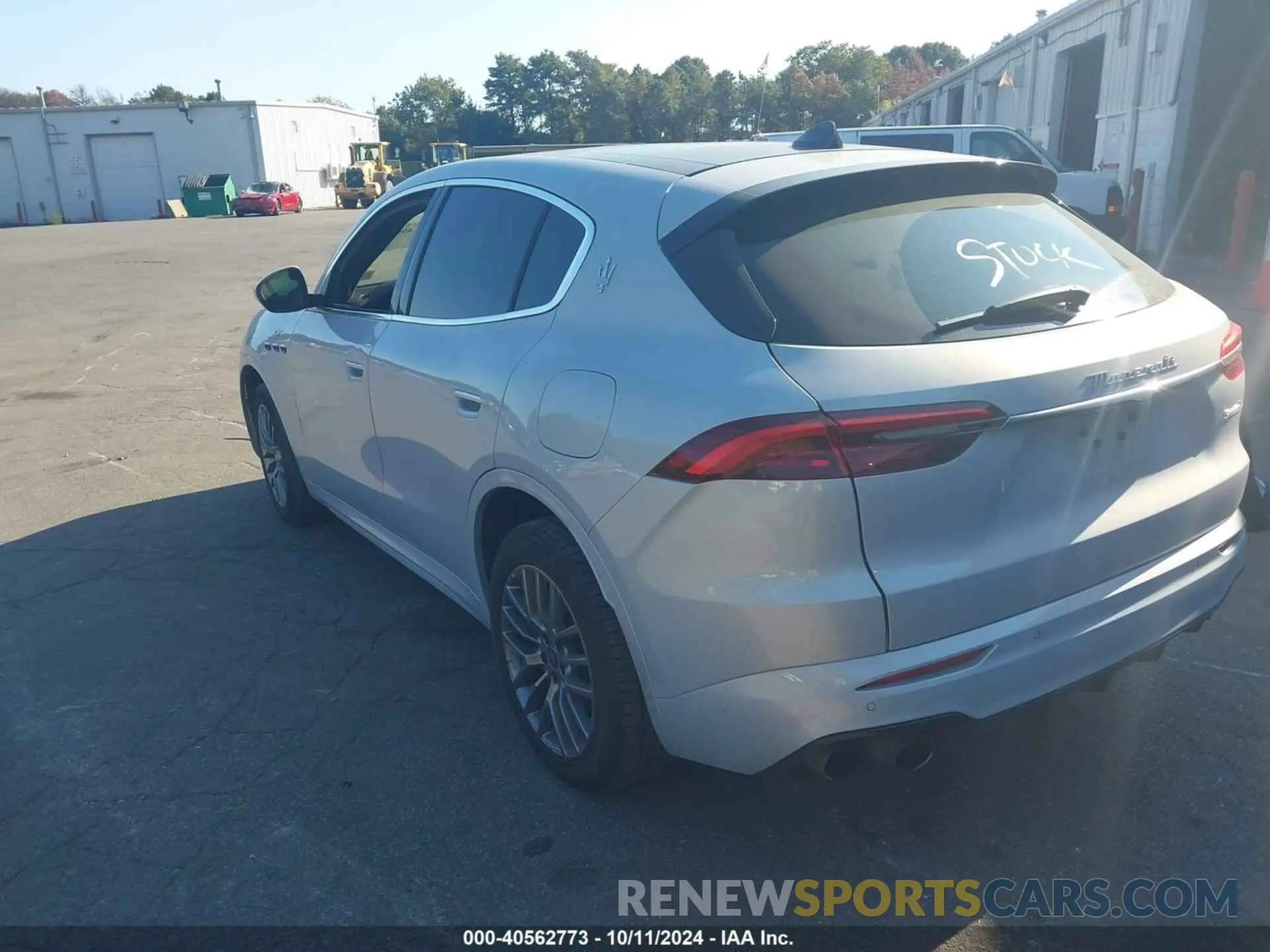 3 Photograph of a damaged car ZN682AVA9P7416648 MASERATI GRECALE 2023