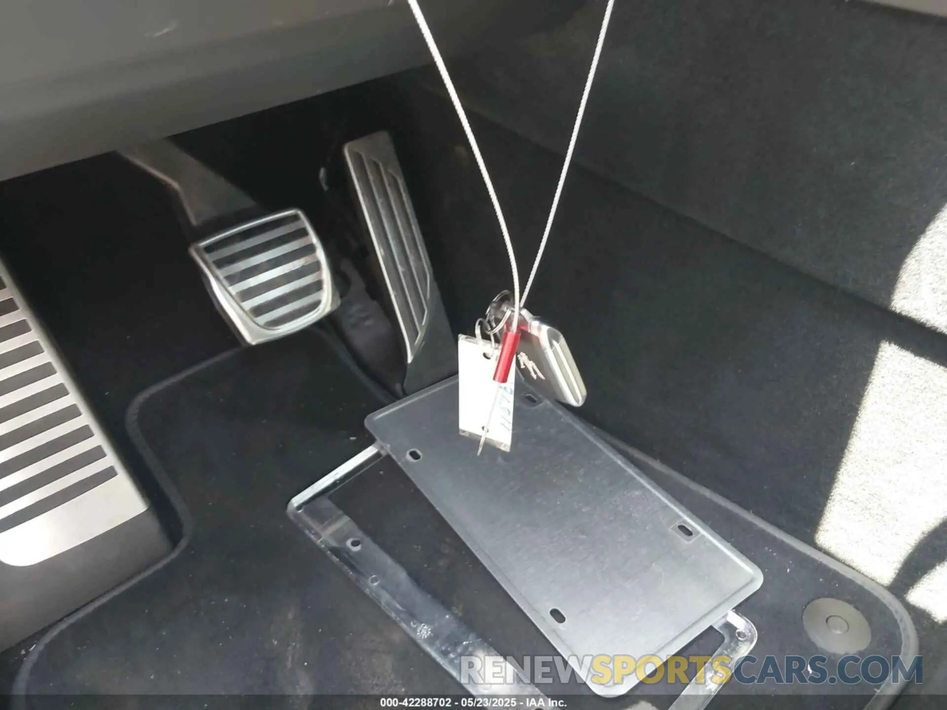 11 Photograph of a damaged car ZN682AVM0P7433929 MASERATI GRECALE 2023