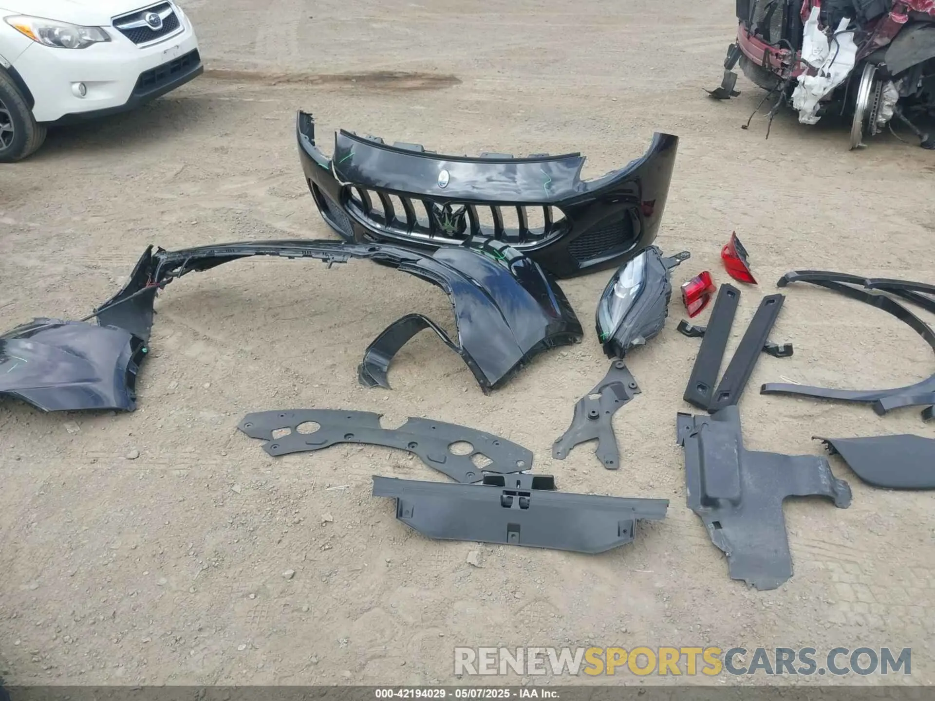 12 Photograph of a damaged car ZN682AVM0P7438449 MASERATI GRECALE 2023