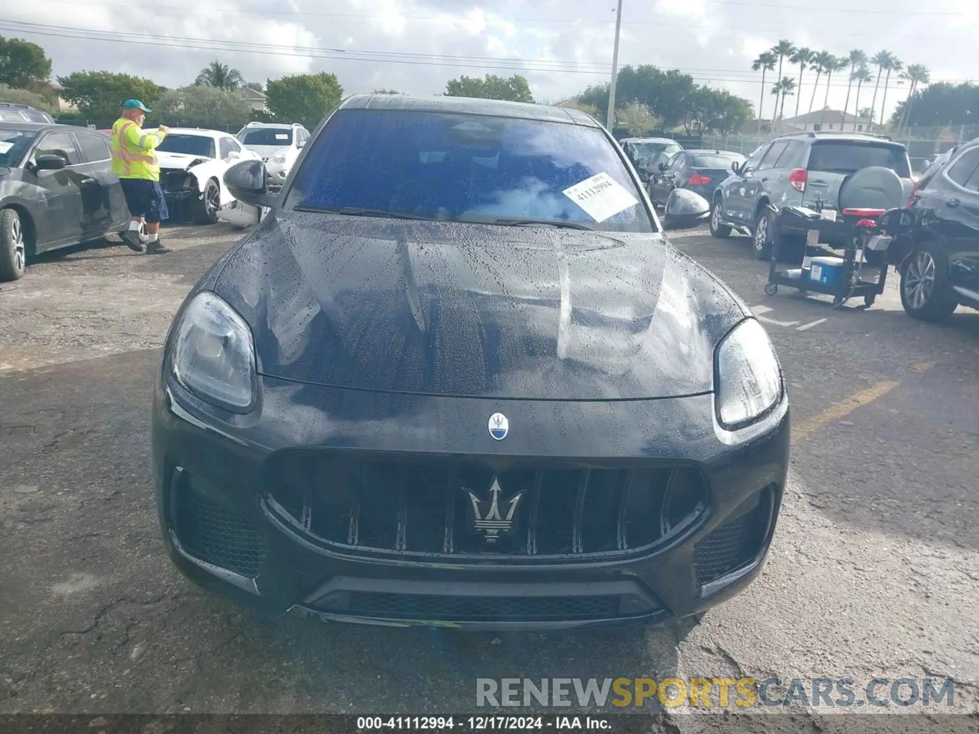 12 Photograph of a damaged car ZN682AVM5P7422442 MASERATI GRECALE 2023