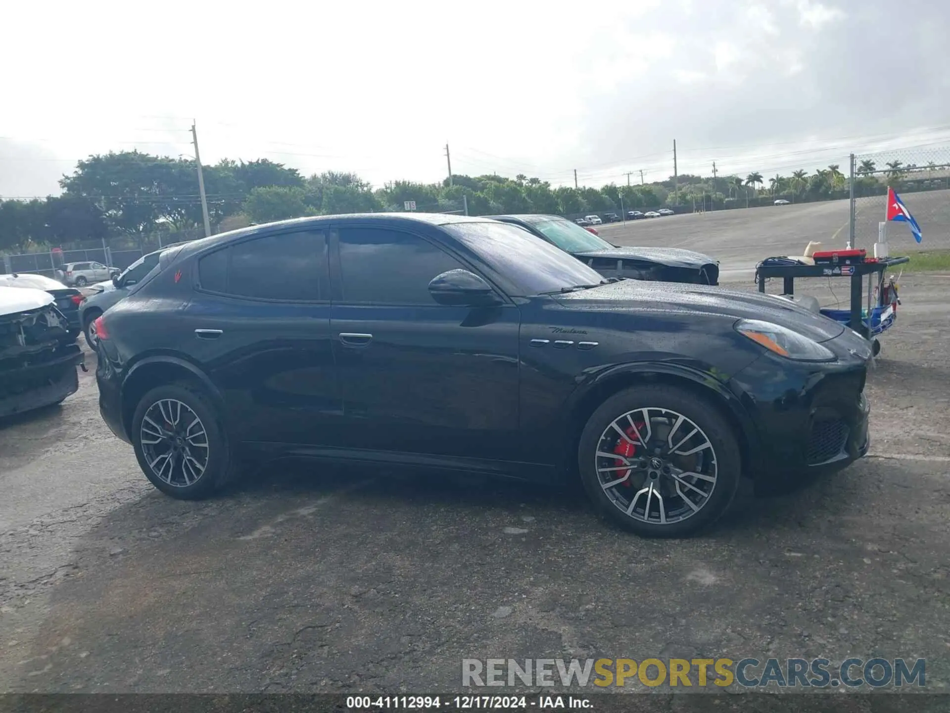 13 Photograph of a damaged car ZN682AVM5P7422442 MASERATI GRECALE 2023