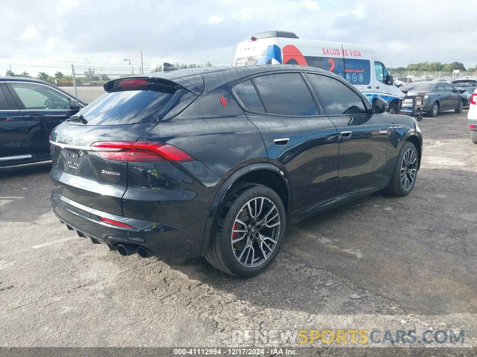 4 Photograph of a damaged car ZN682AVM5P7422442 MASERATI GRECALE 2023