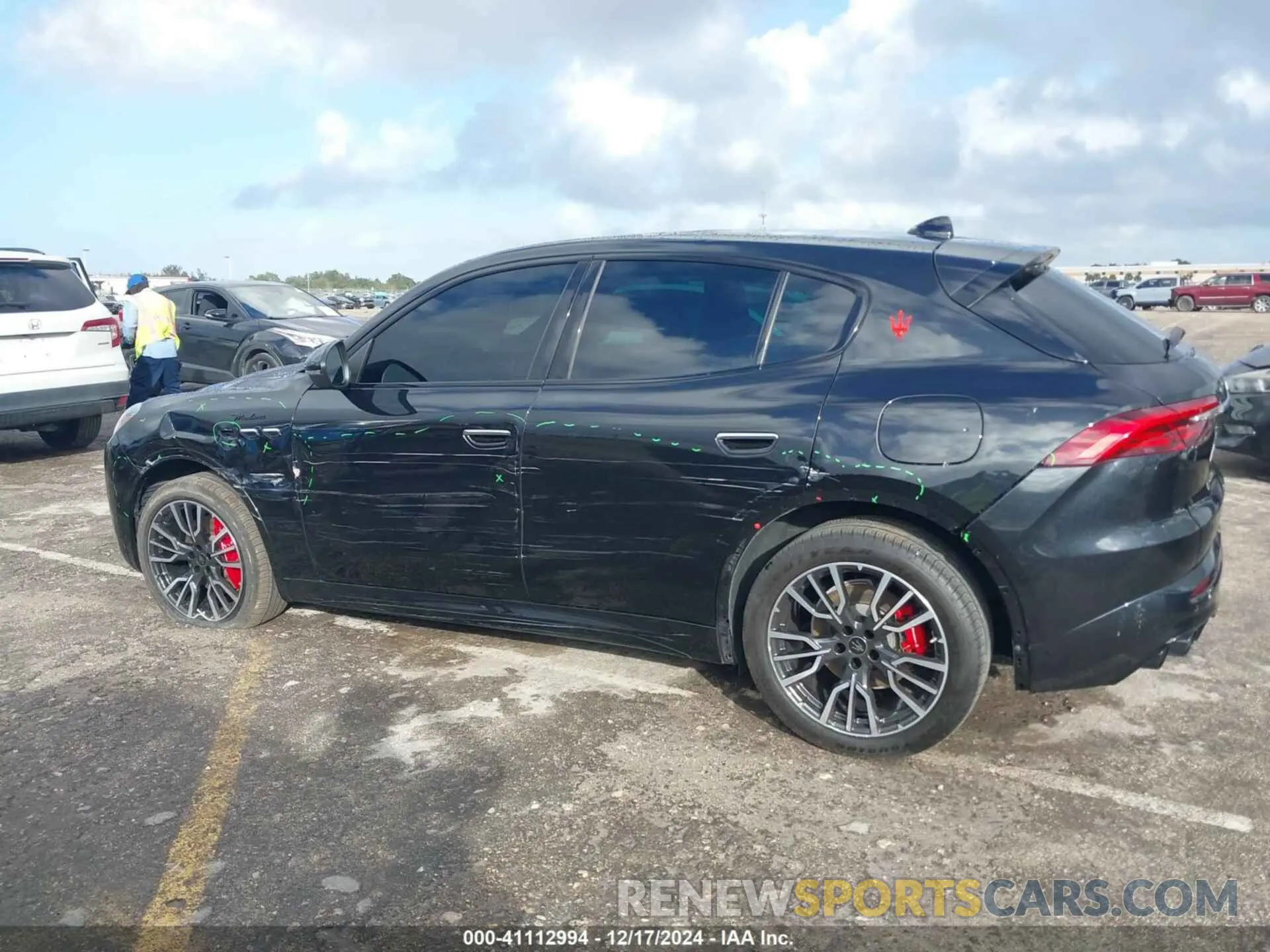 6 Photograph of a damaged car ZN682AVM5P7422442 MASERATI GRECALE 2023