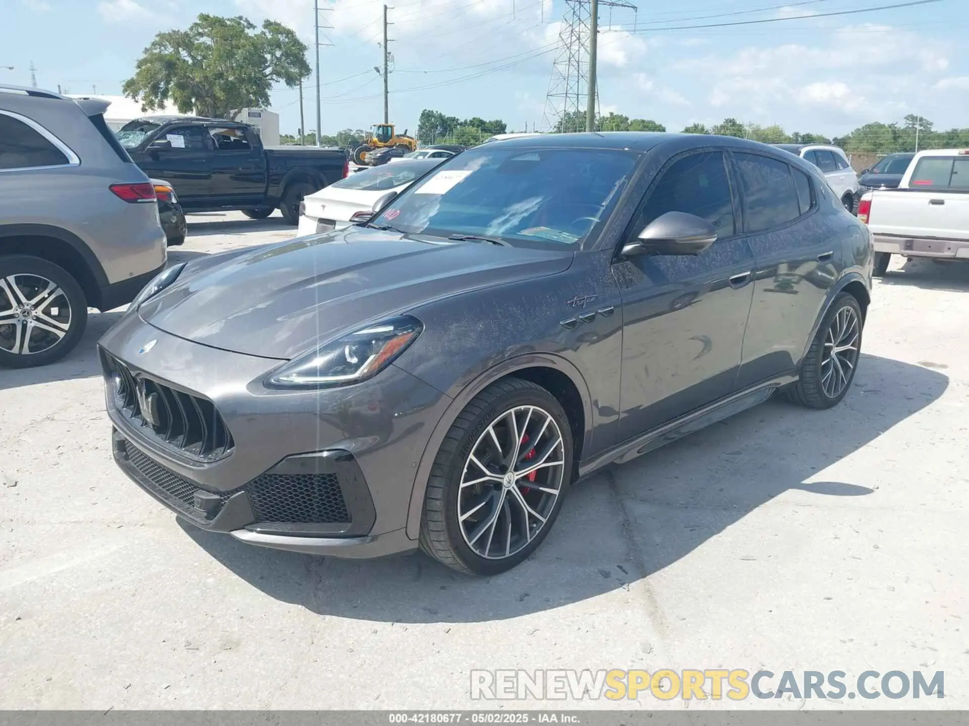 2 Photograph of a damaged car ZN682CVT3P7435001 MASERATI GRECALE 2023