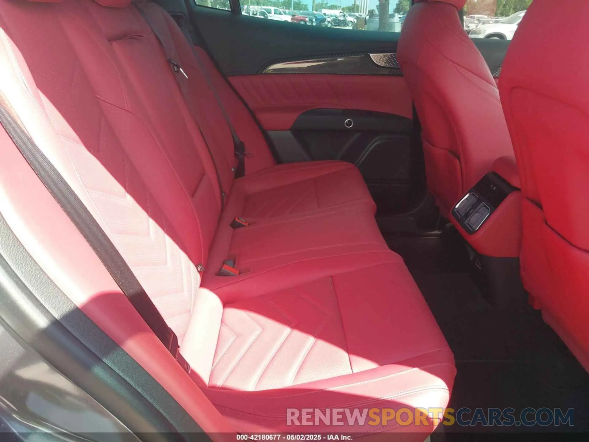 8 Photograph of a damaged car ZN682CVT3P7435001 MASERATI GRECALE 2023
