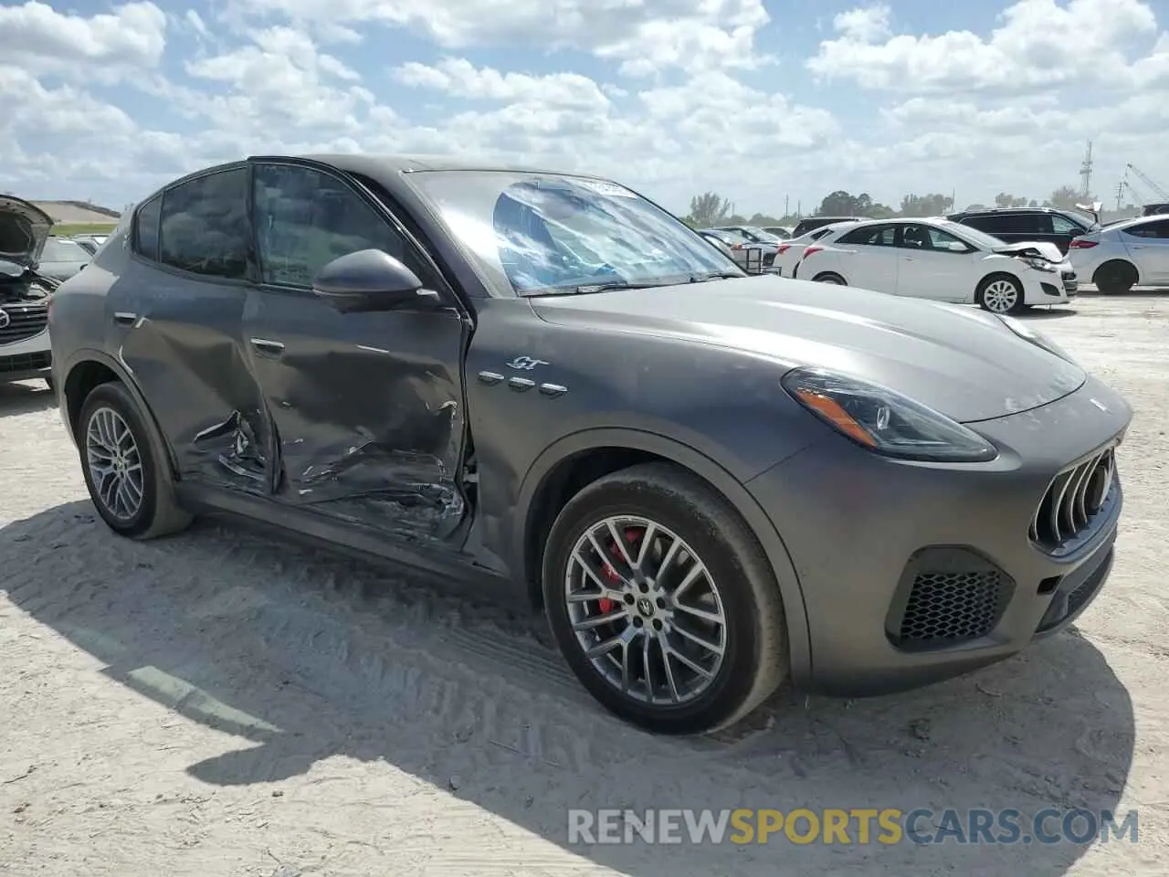 4 Photograph of a damaged car ZN682AVA5P7416212 MASERATI GRECALE GT 2023