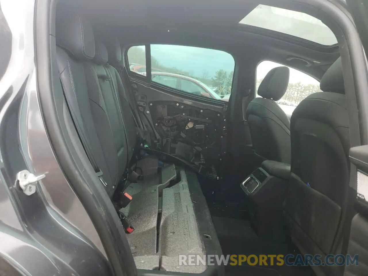 11 Photograph of a damaged car ZN682AVA6P7429258 MASERATI GRECALE GT 2023