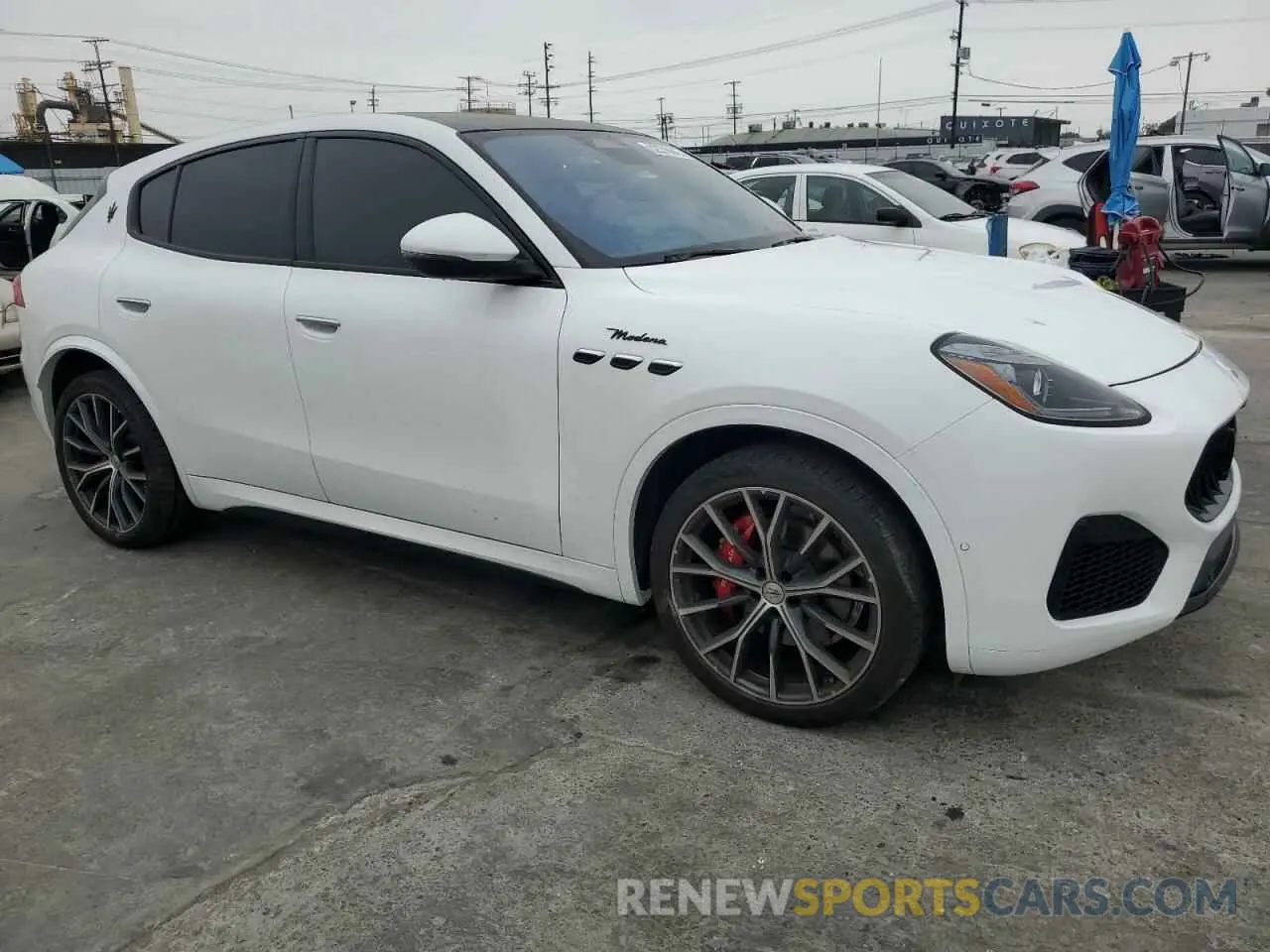 4 Photograph of a damaged car ZN682AVM0P7432182 MASERATI GRECALE MO 2023