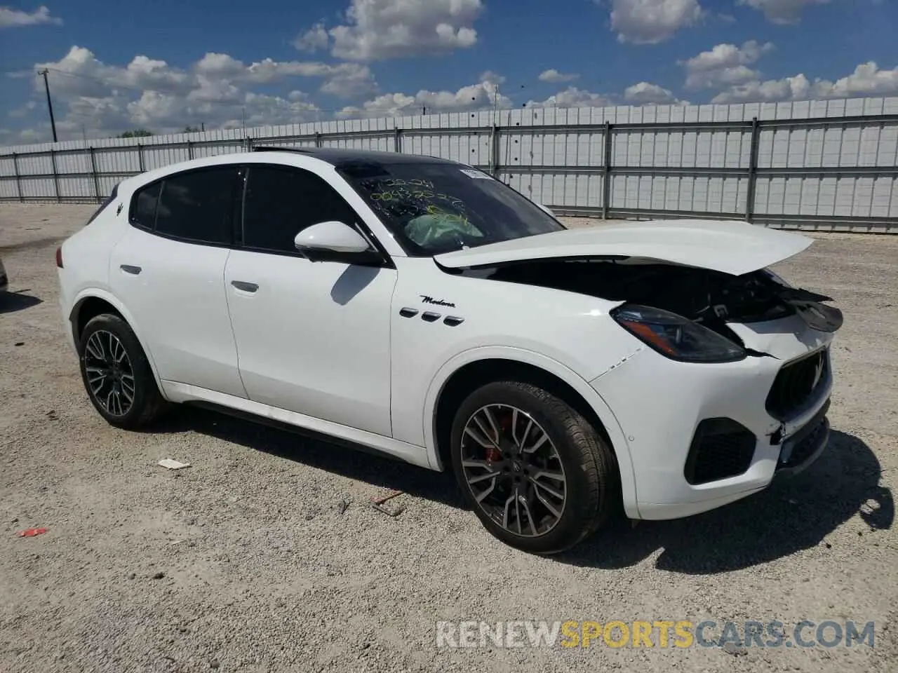 4 Photograph of a damaged car ZN682AVM1P7422504 MASERATI GRECALE MO 2023