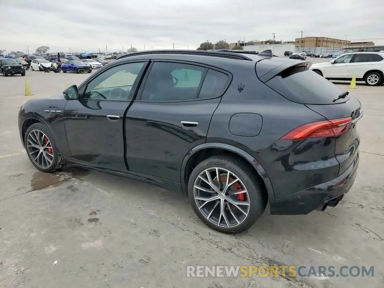 2 Photograph of a damaged car ZN682AVM3P7426425 MASERATI GRECALE MO 2023