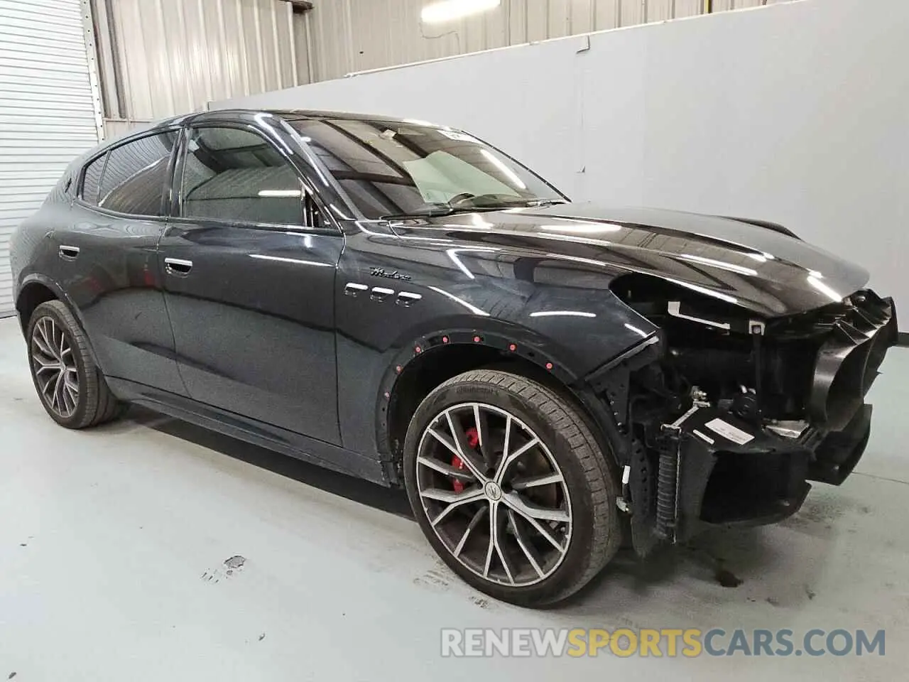 4 Photograph of a damaged car ZN682AVM7P7427433 MASERATI GRECALE MO 2023