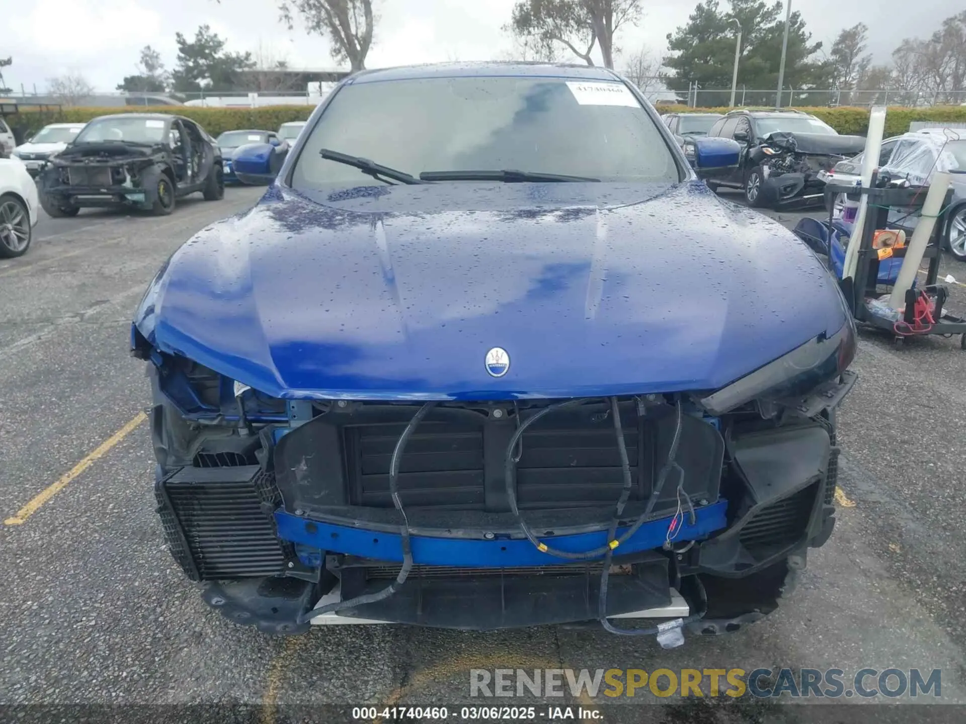 13 Photograph of a damaged car ZN661XUA0KX317532 MASERATI LEVANTE 2019