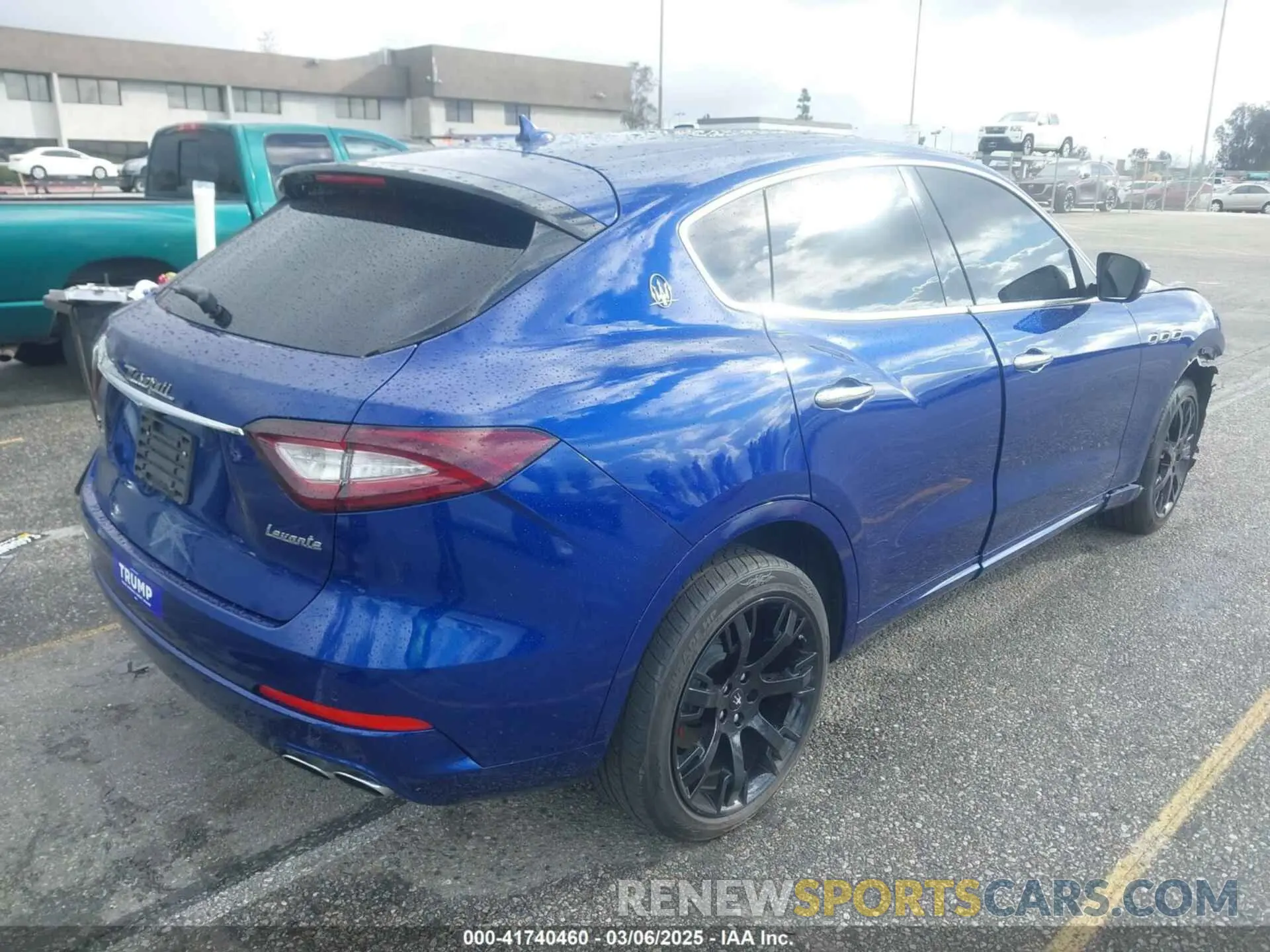 4 Photograph of a damaged car ZN661XUA0KX317532 MASERATI LEVANTE 2019
