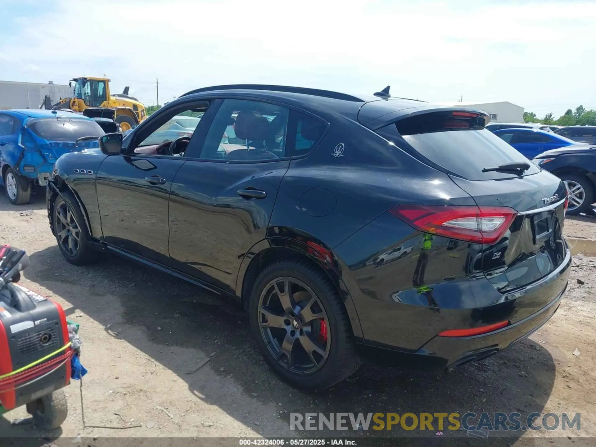 3 Photograph of a damaged car ZN661XUA2KX325342 MASERATI LEVANTE 2019