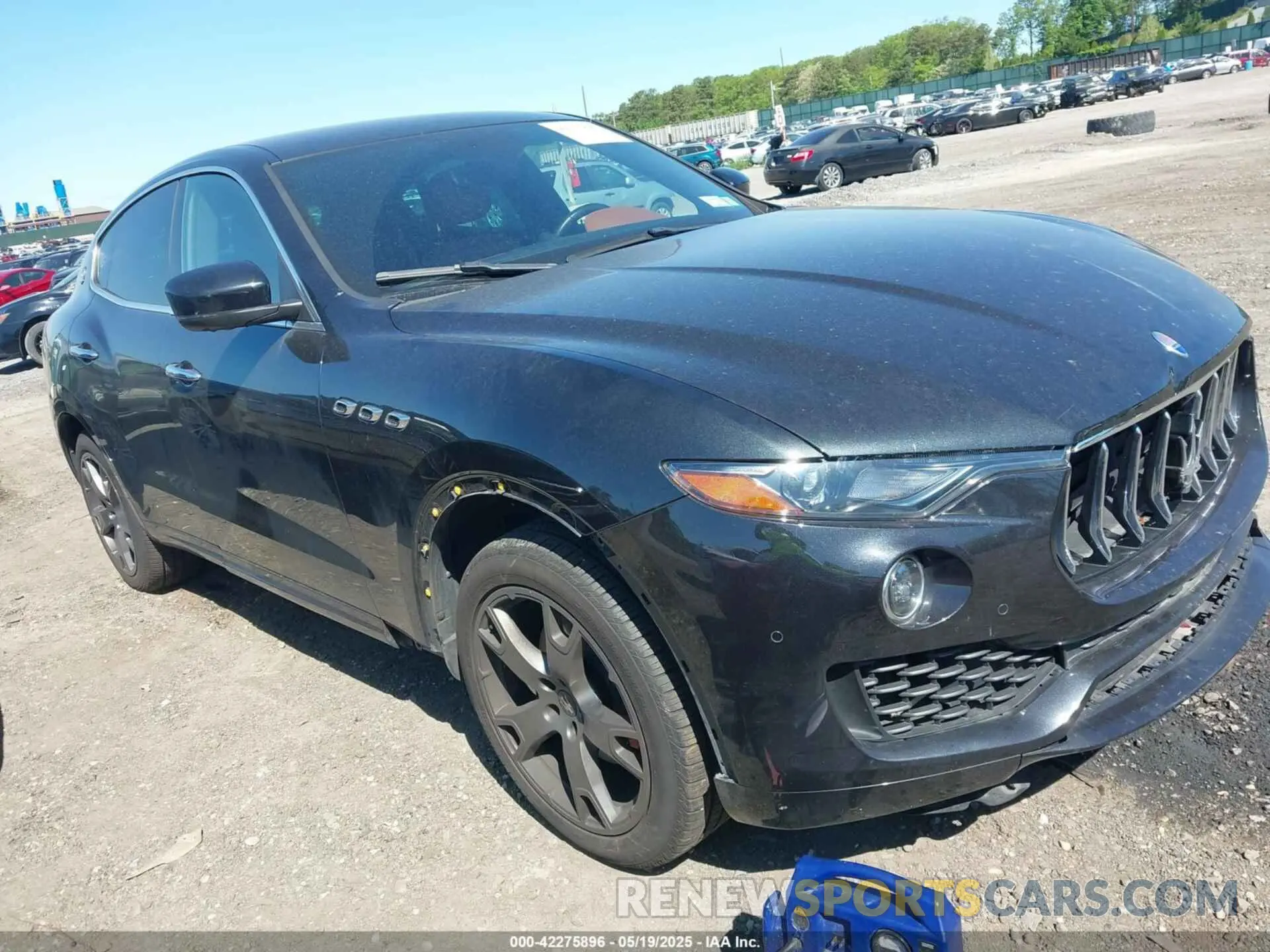1 Photograph of a damaged car ZN661XUA8KX320520 MASERATI LEVANTE 2019
