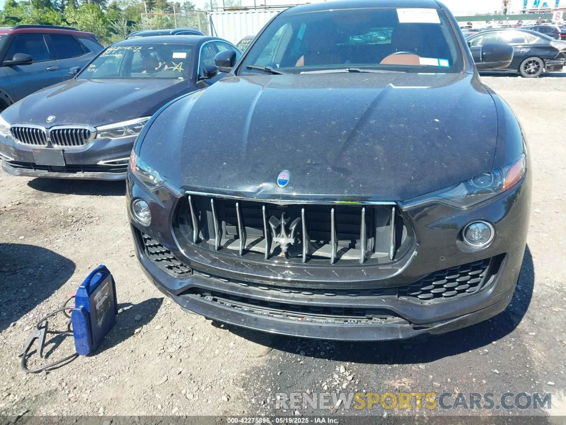 12 Photograph of a damaged car ZN661XUA8KX320520 MASERATI LEVANTE 2019