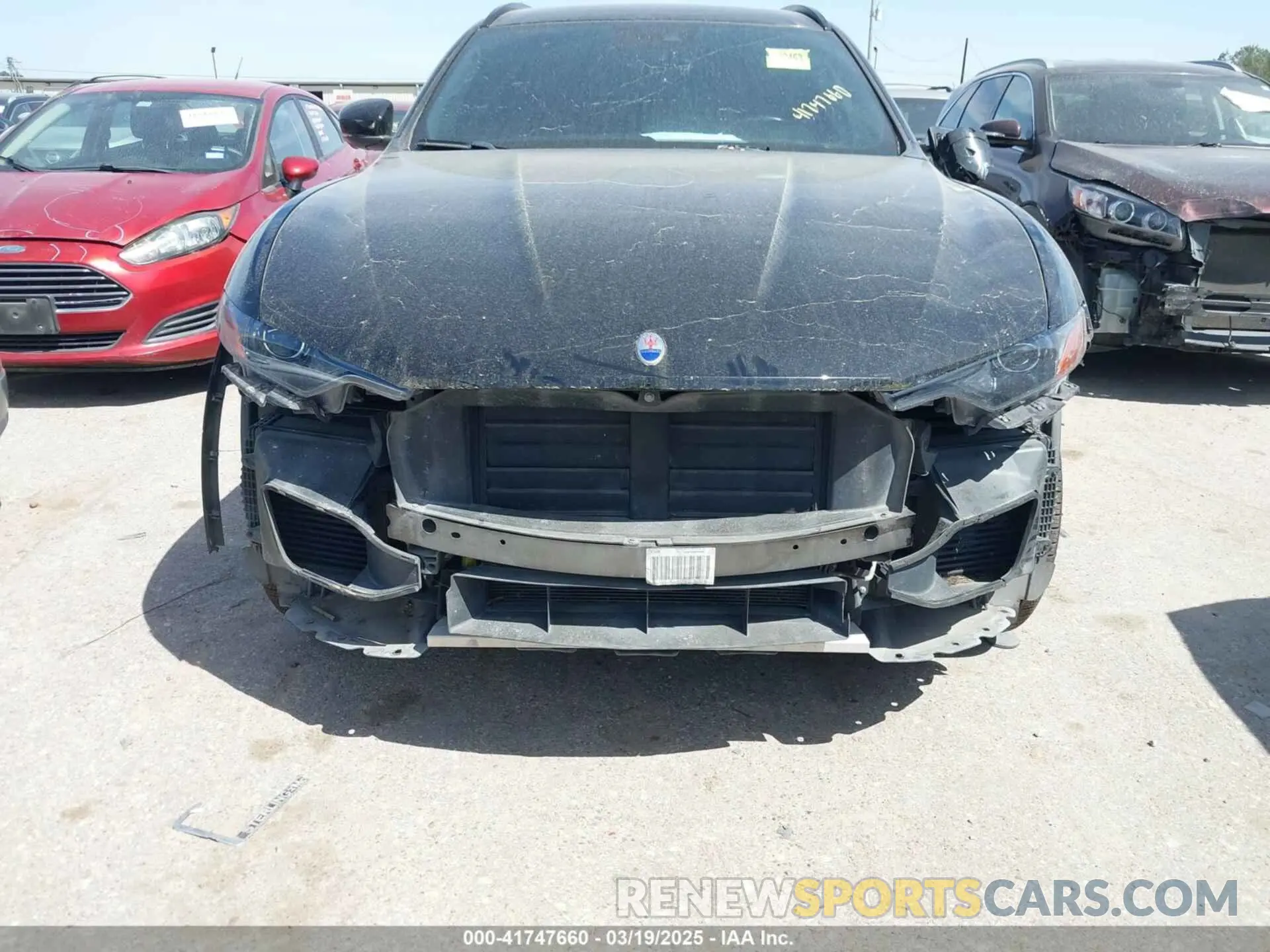 16 Photograph of a damaged car ZN661XUAXKX323919 MASERATI LEVANTE 2019