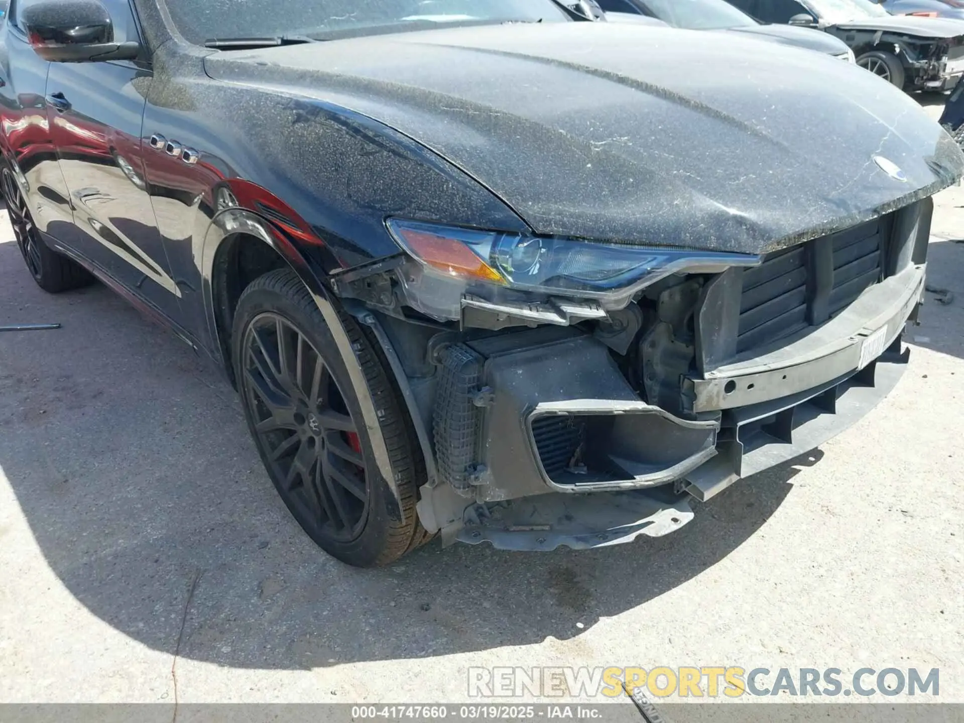 18 Photograph of a damaged car ZN661XUAXKX323919 MASERATI LEVANTE 2019