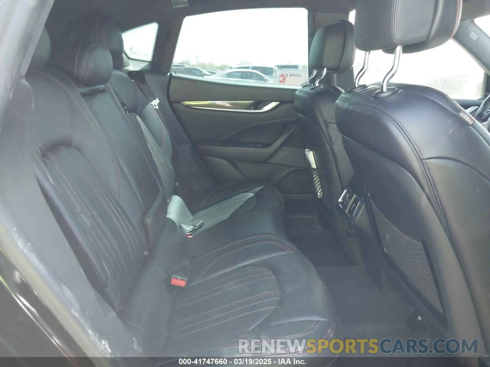 8 Photograph of a damaged car ZN661XUAXKX323919 MASERATI LEVANTE 2019