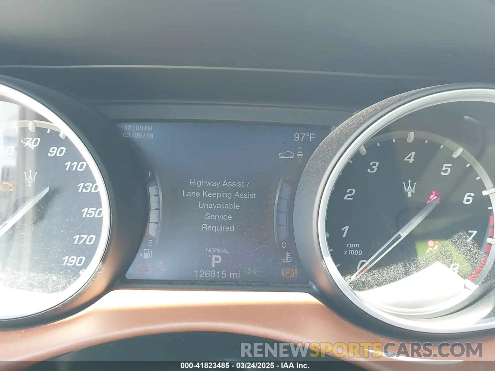 7 Photograph of a damaged car ZN661XUL4KX319060 MASERATI LEVANTE 2019