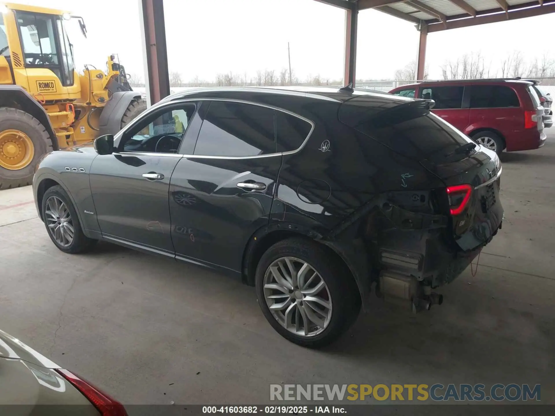 15 Photograph of a damaged car ZN661XUL4KX321570 MASERATI LEVANTE 2019