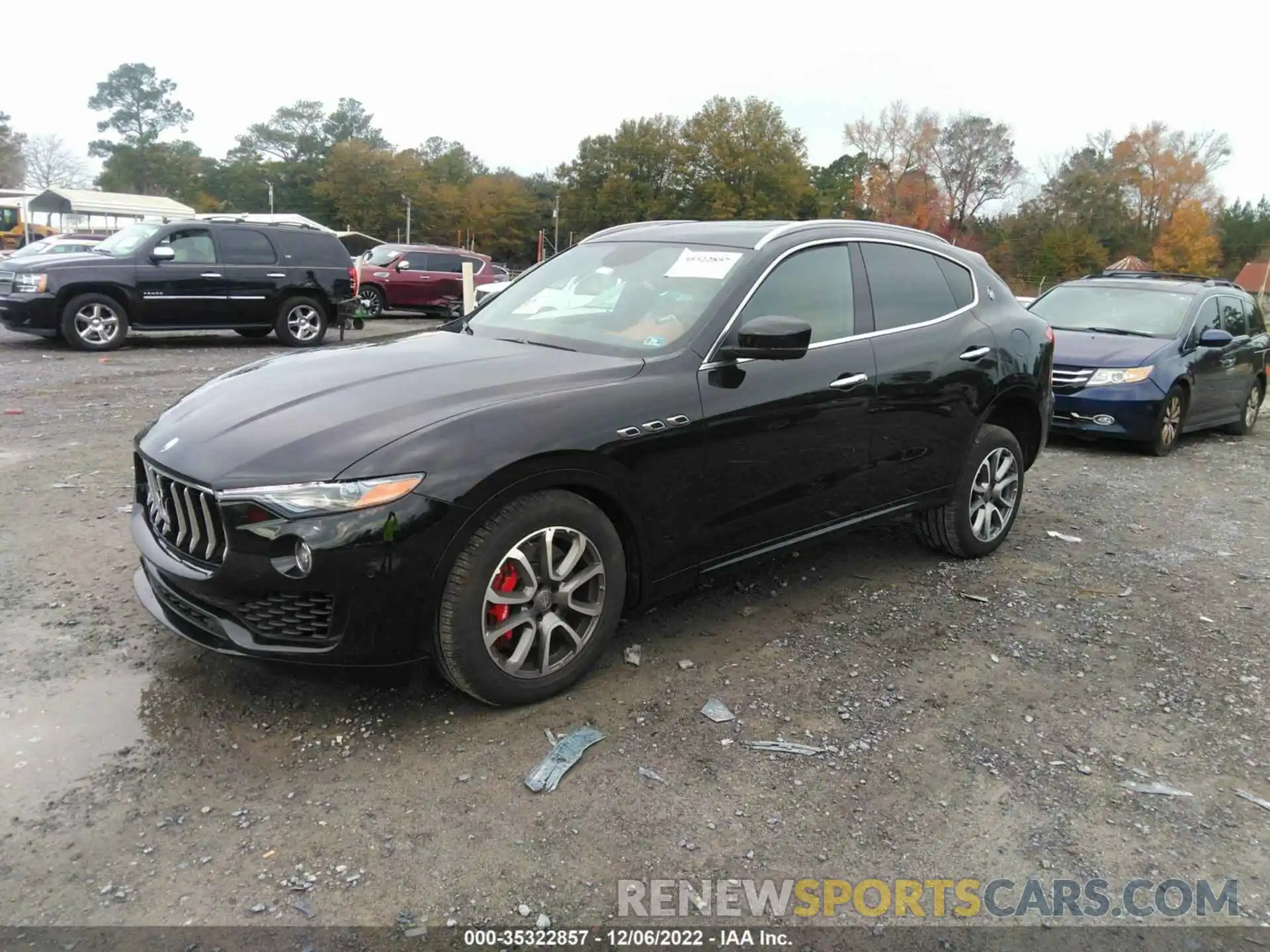 2 Photograph of a damaged car ZN661YUA1KX322194 MASERATI LEVANTE 2019