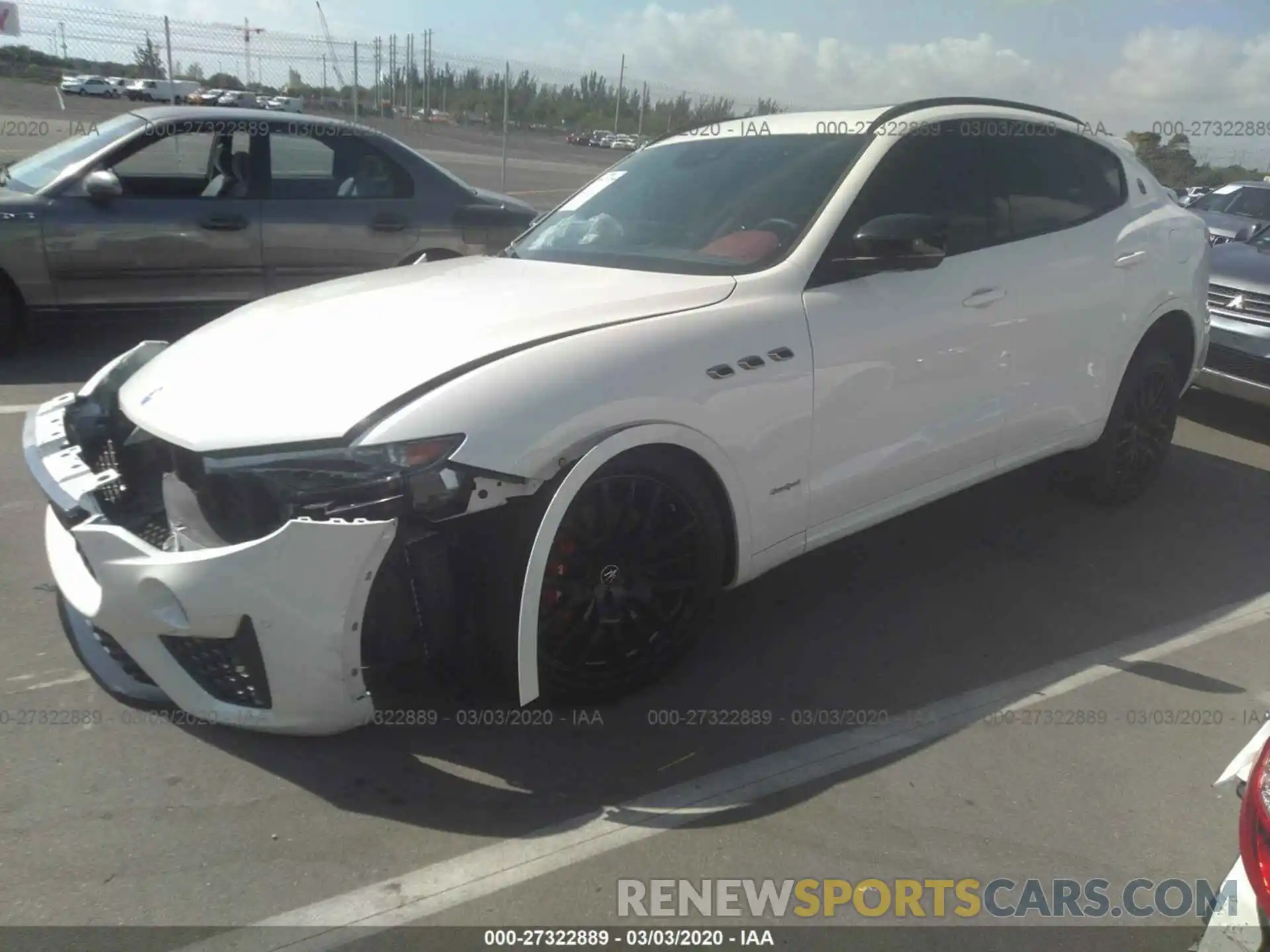 2 Photograph of a damaged car ZN661YUS4KX335949 MASERATI LEVANTE 2019